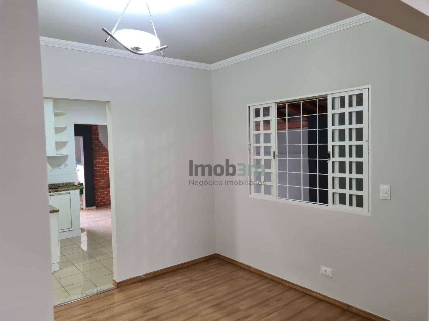 Casa à venda com 3 quartos, 160m² - Foto 3