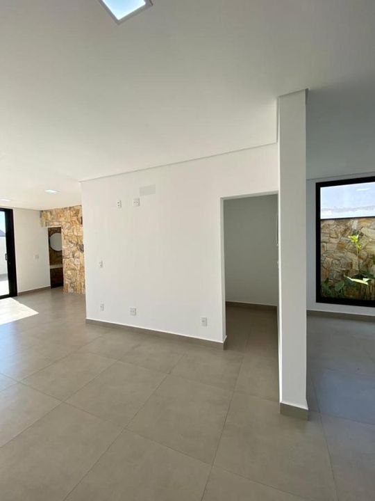 Casa de Condomínio à venda com 3 quartos, 250m² - Foto 8