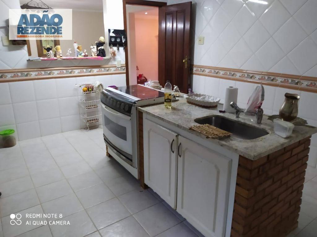 Casa de Condomínio à venda com 4 quartos, 345m² - Foto 49