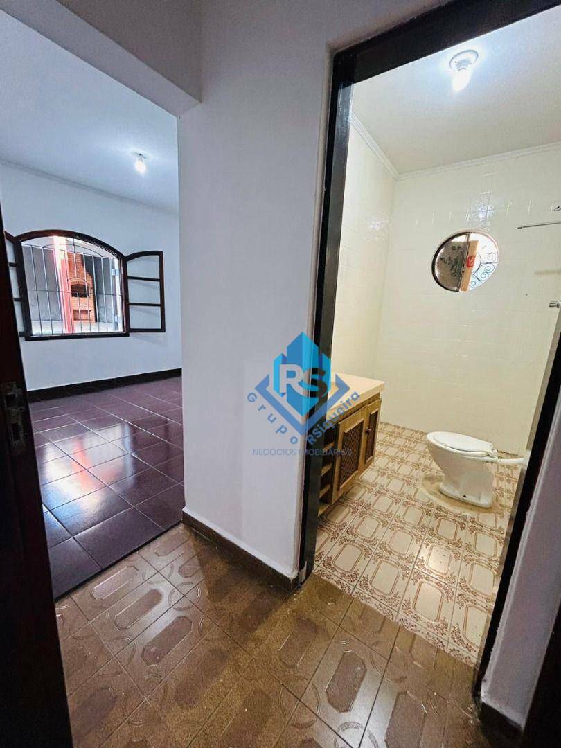 Casa para alugar com 3 quartos, 185m² - Foto 19