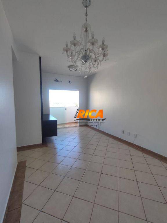 Apartamento para alugar com 2 quartos, 67m² - Foto 1