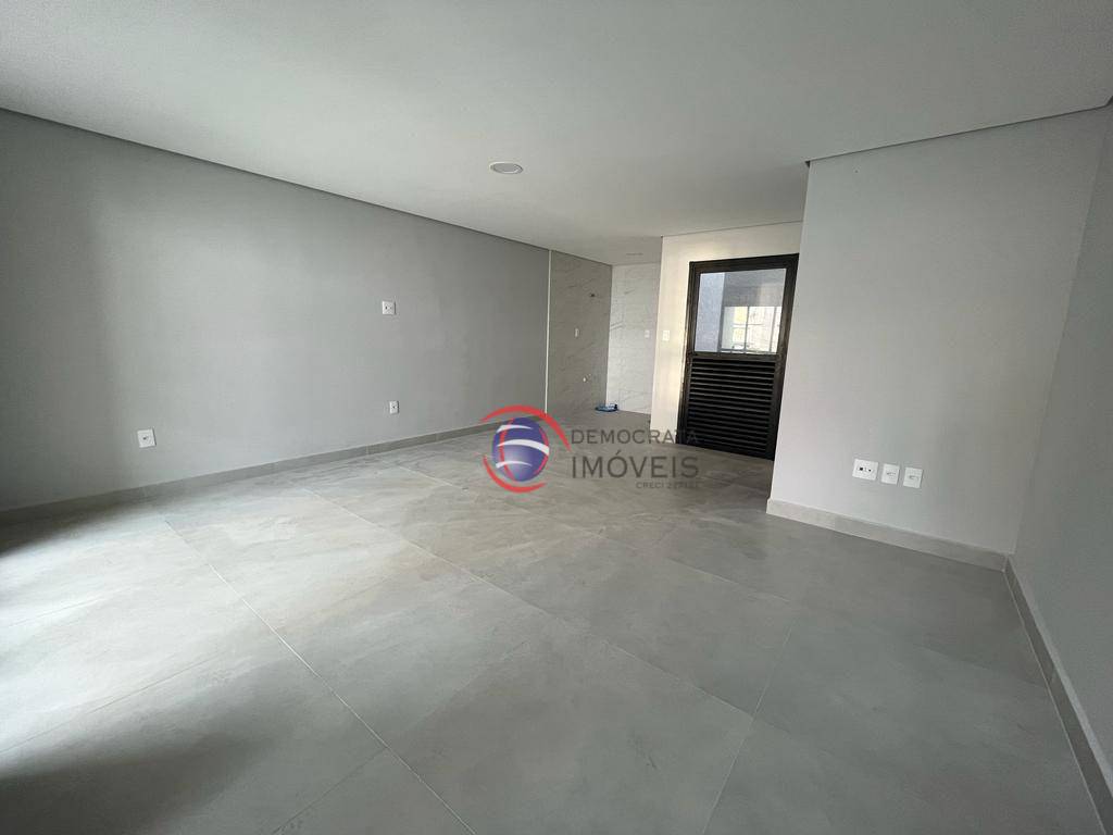 Sobrado à venda com 2 quartos, 133m² - Foto 13