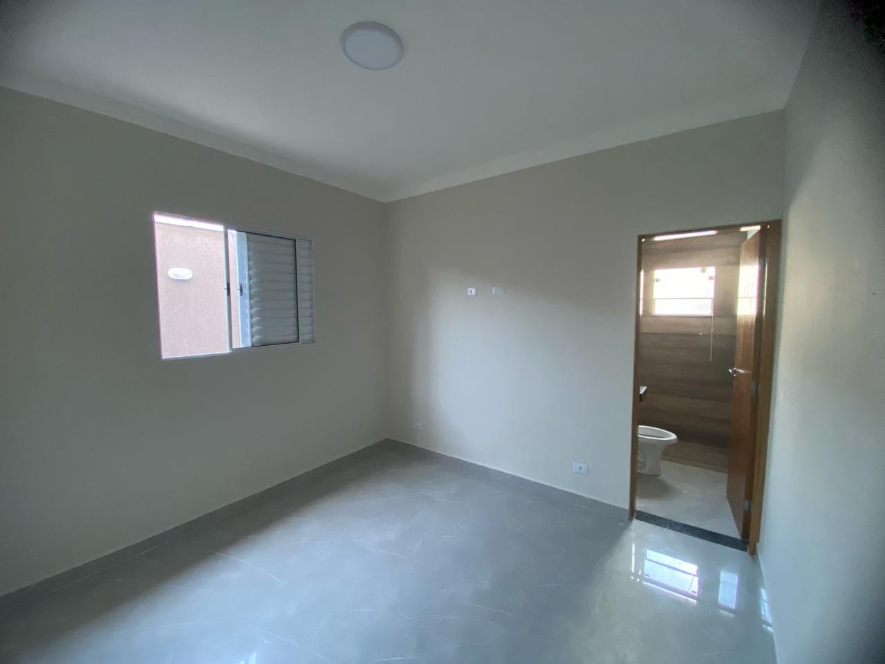 Casa à venda com 2 quartos, 150m² - Foto 17