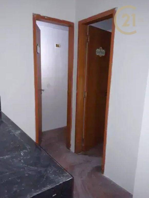 Sobrado para alugar com 3 quartos, 200m² - Foto 9