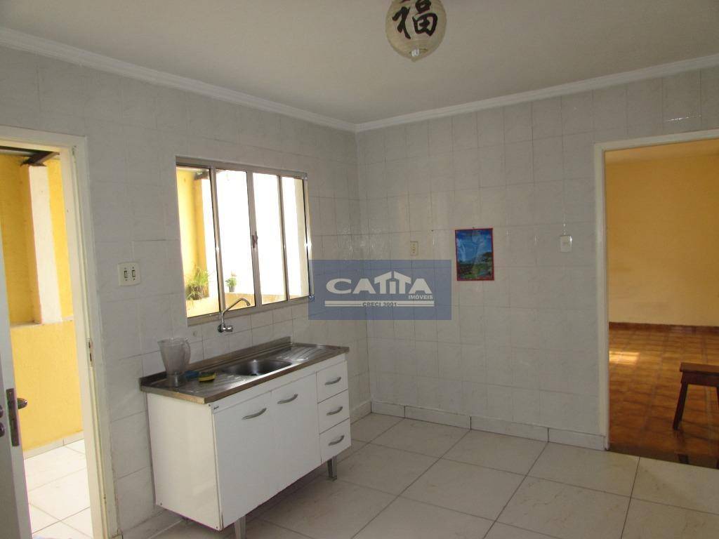 Sobrado à venda com 2 quartos, 180m² - Foto 2