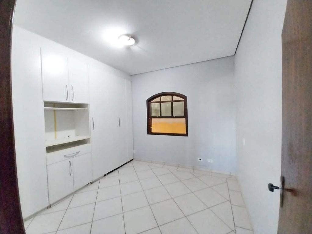 Casa à venda e aluguel com 2 quartos, 406m² - Foto 17