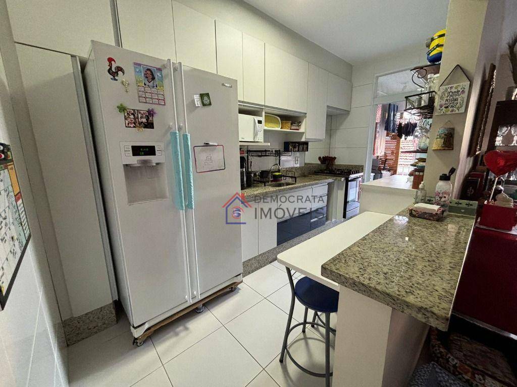 Apartamento à venda com 3 quartos, 89m² - Foto 7