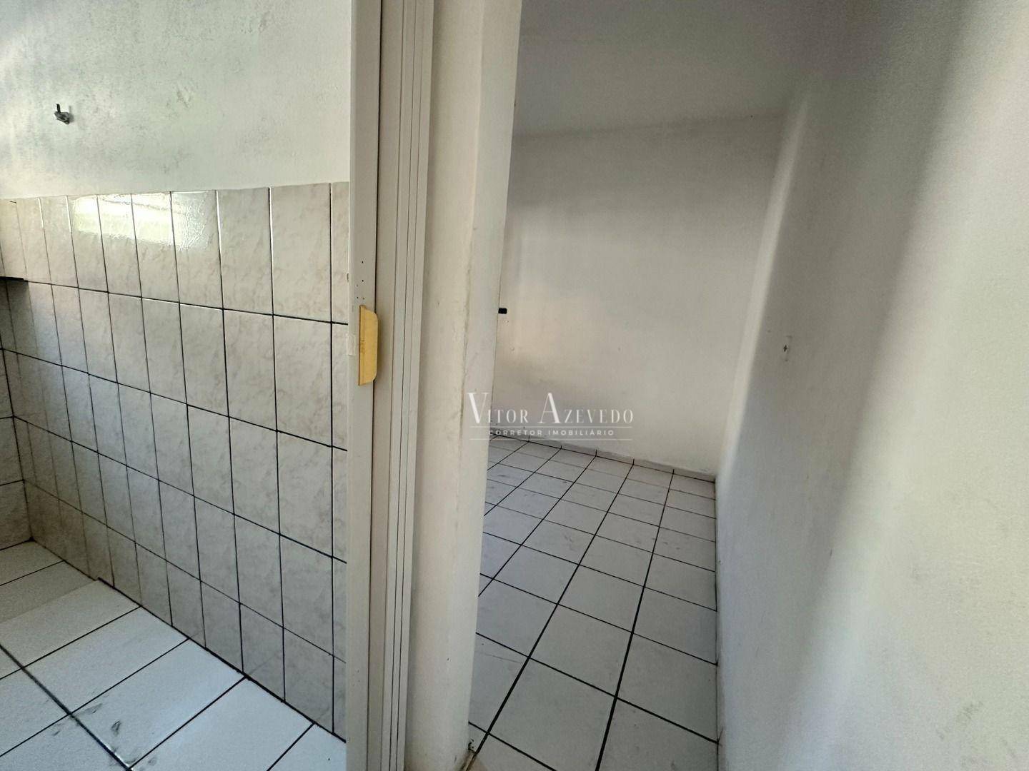 Casa à venda com 3 quartos, 93m² - Foto 4