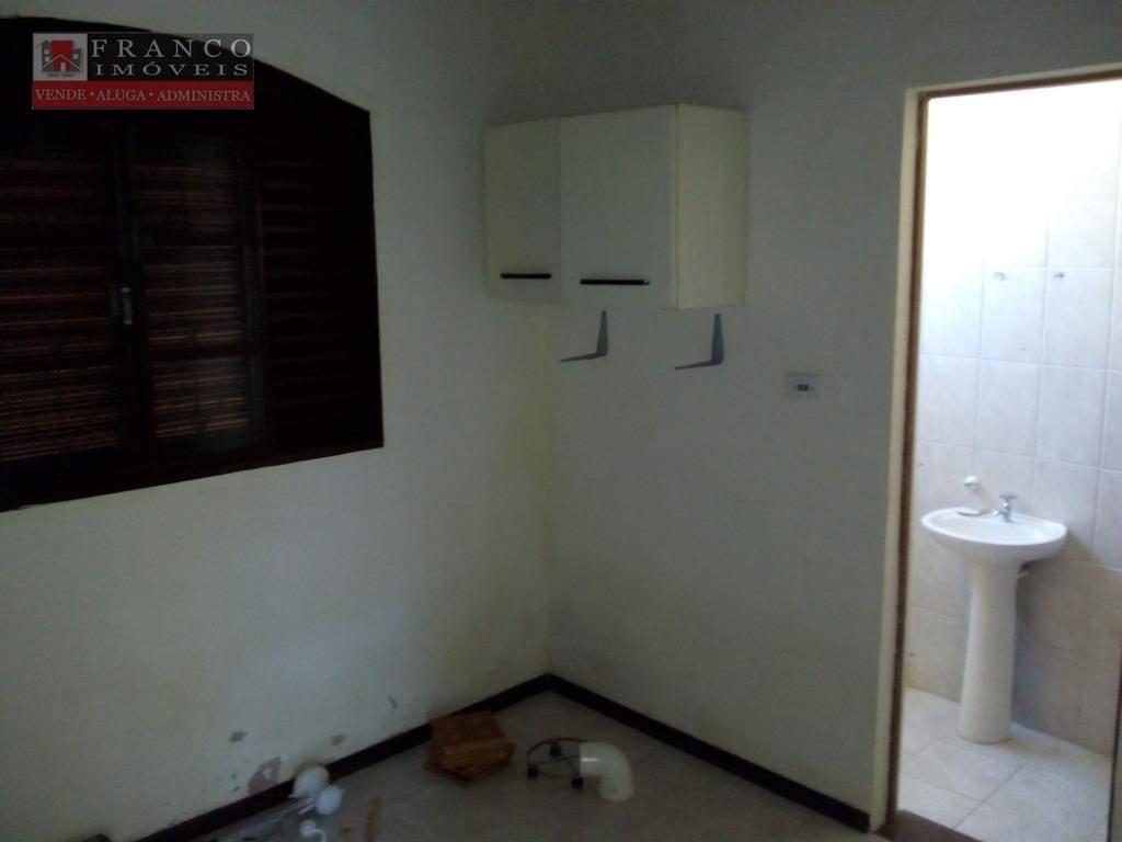 Casa, 4 quartos, 300 m² - Foto 30