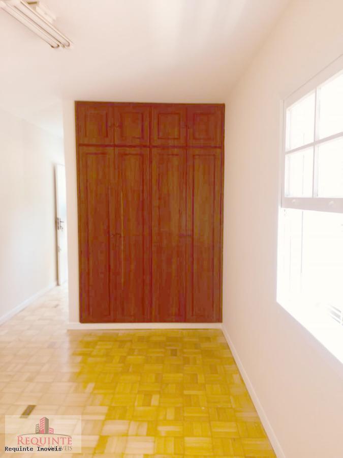 Casa para alugar com 3 quartos, 350m² - Foto 41