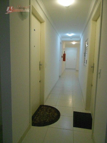 Apartamento à venda com 2 quartos, 56m² - Foto 2