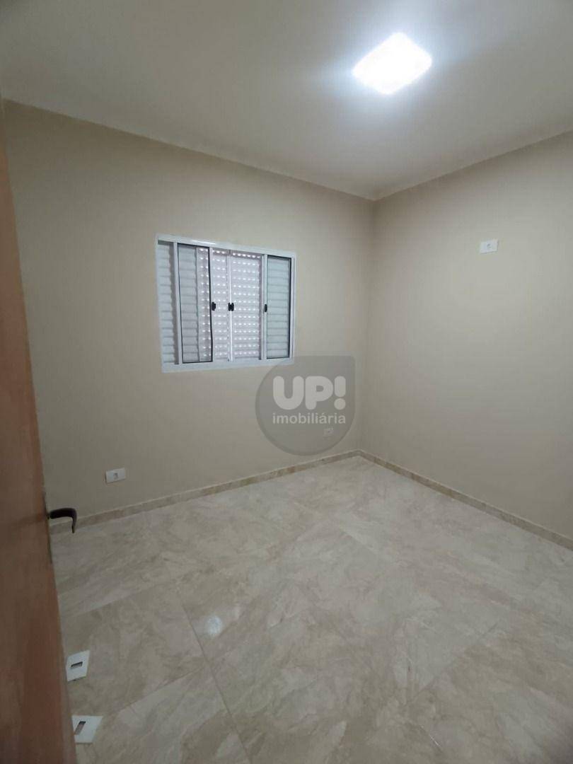 Casa à venda com 2 quartos, 60m² - Foto 11