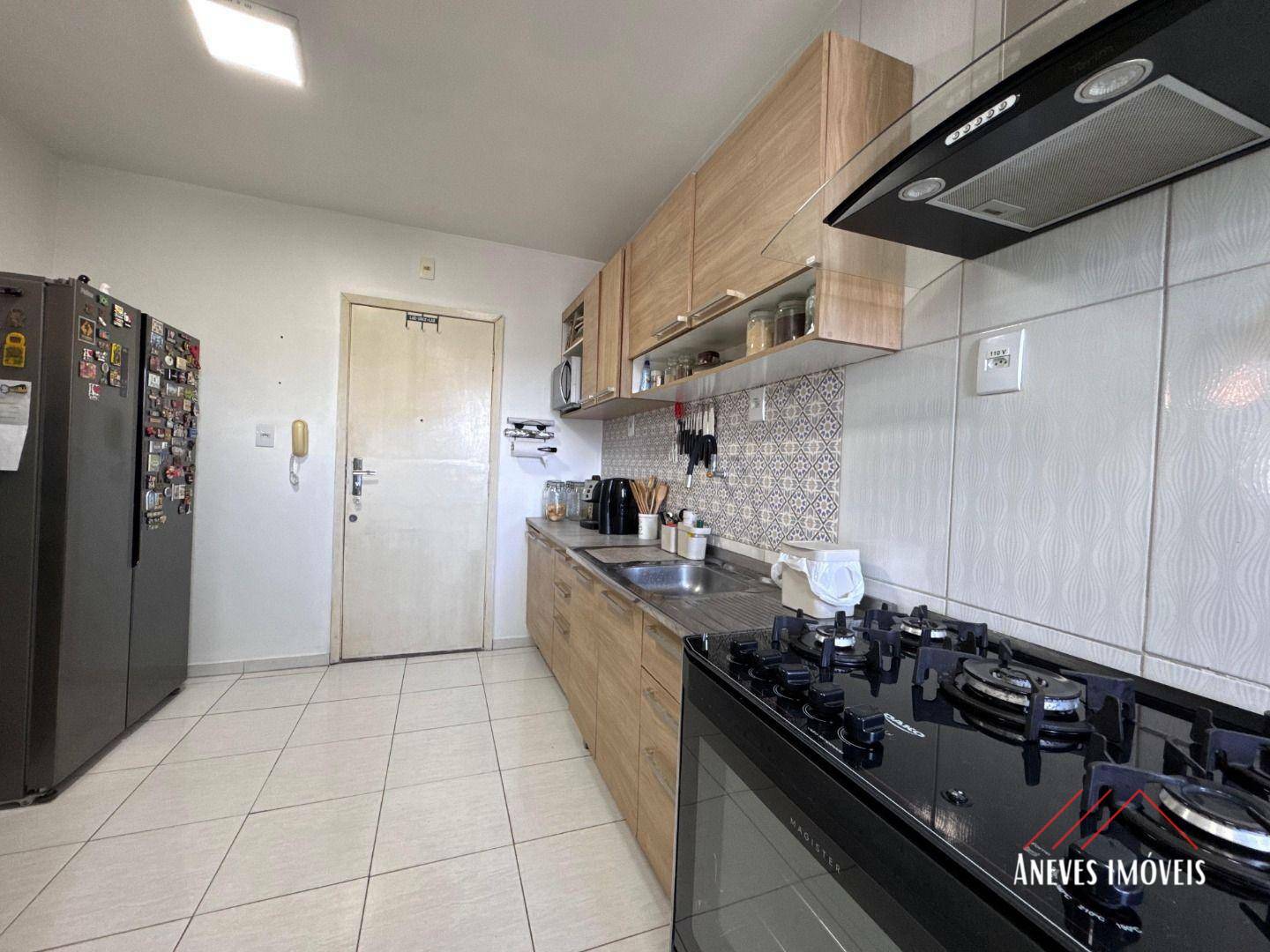 Apartamento à venda com 3 quartos, 106m² - Foto 19