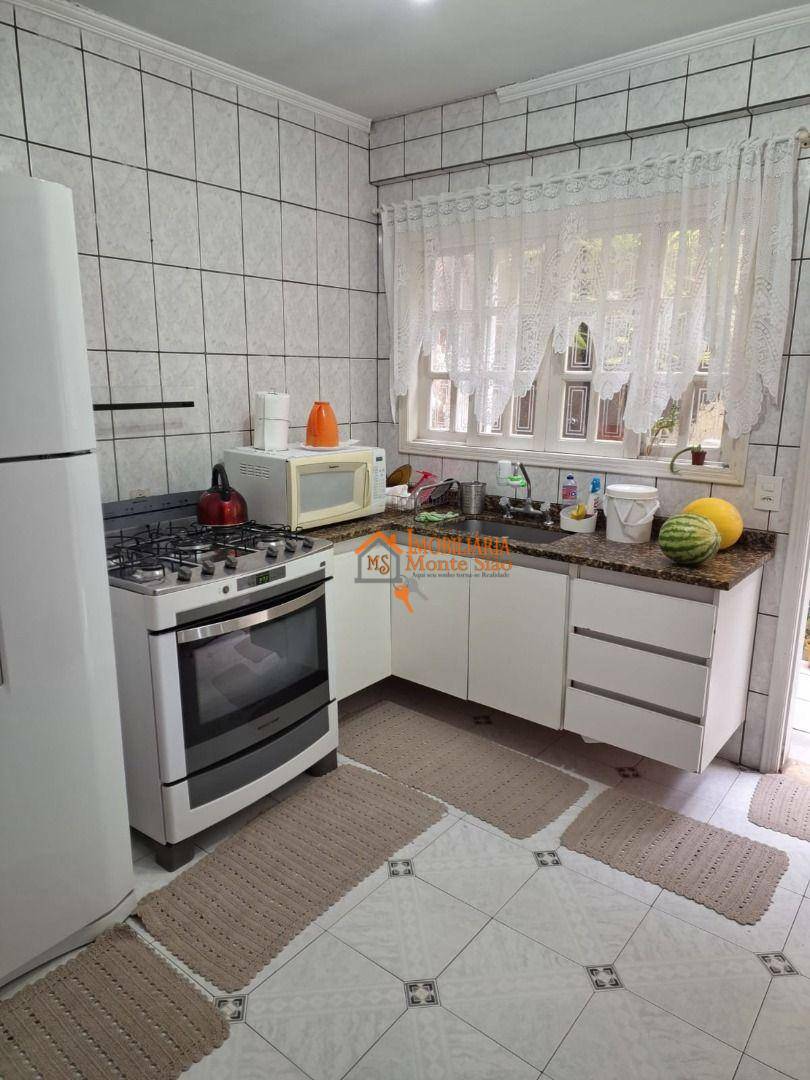 Sobrado à venda com 3 quartos, 300m² - Foto 4