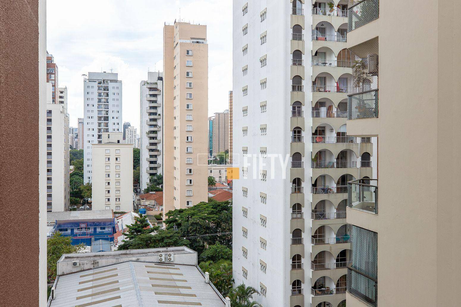 Apartamento à venda com 1 quarto, 102m² - Foto 18