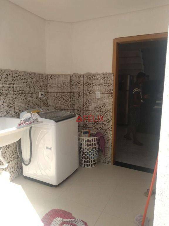 Sobrado à venda com 4 quartos, 272m² - Foto 6