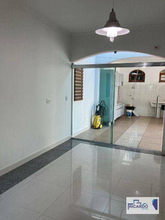 Casa à venda e aluguel com 3 quartos, 298m² - Foto 20