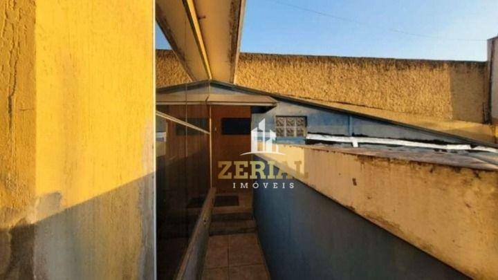 Casa à venda e aluguel com 3 quartos, 220m² - Foto 20