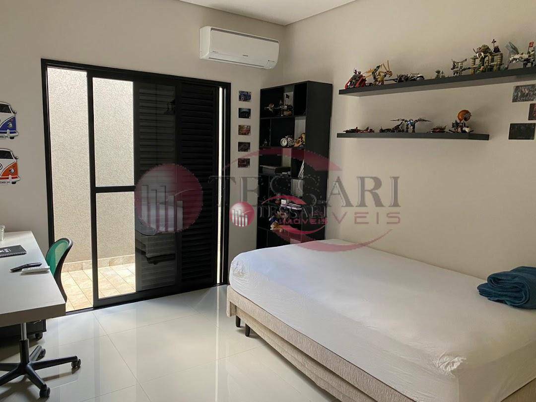 Casa à venda com 3 quartos, 230m² - Foto 9