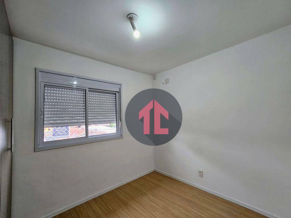 Apartamento para alugar com 3 quartos, 75m² - Foto 15