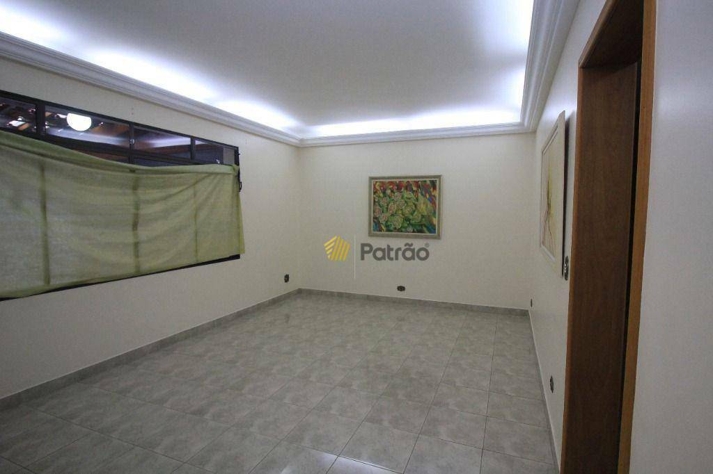 Sobrado à venda com 4 quartos, 344m² - Foto 43