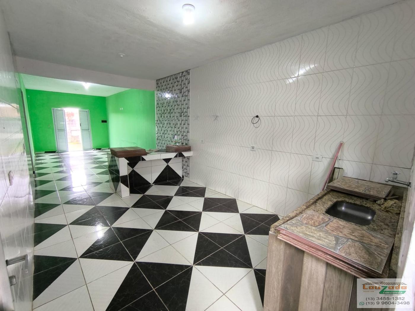 Casa à venda com 3 quartos, 250m² - Foto 1