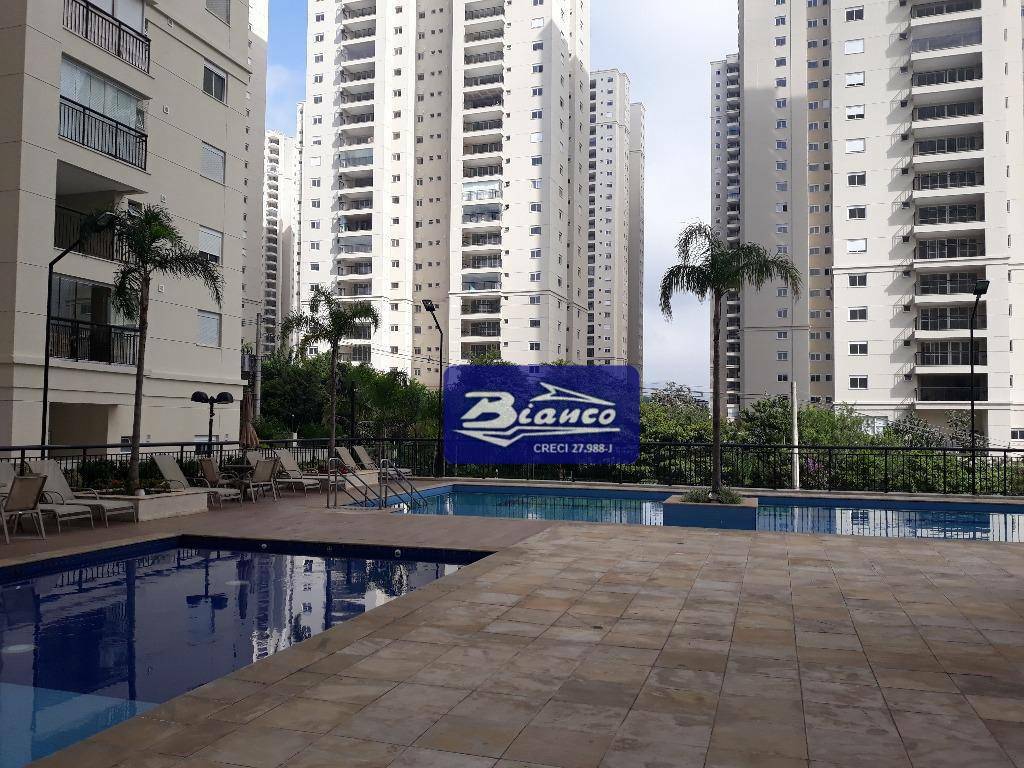 Apartamento para alugar com 2 quartos, 65m² - Foto 42