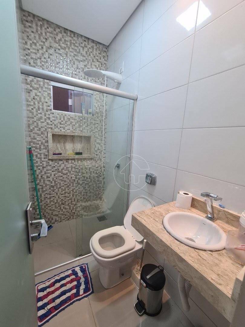 Casa à venda com 3 quartos, 300m² - Foto 7