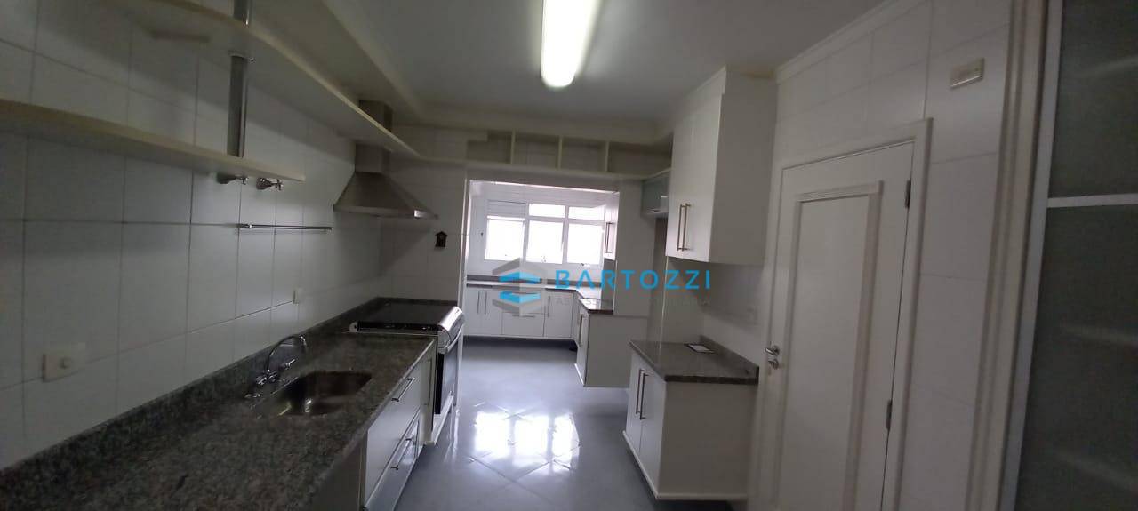 Apartamento à venda com 3 quartos, 164m² - Foto 10