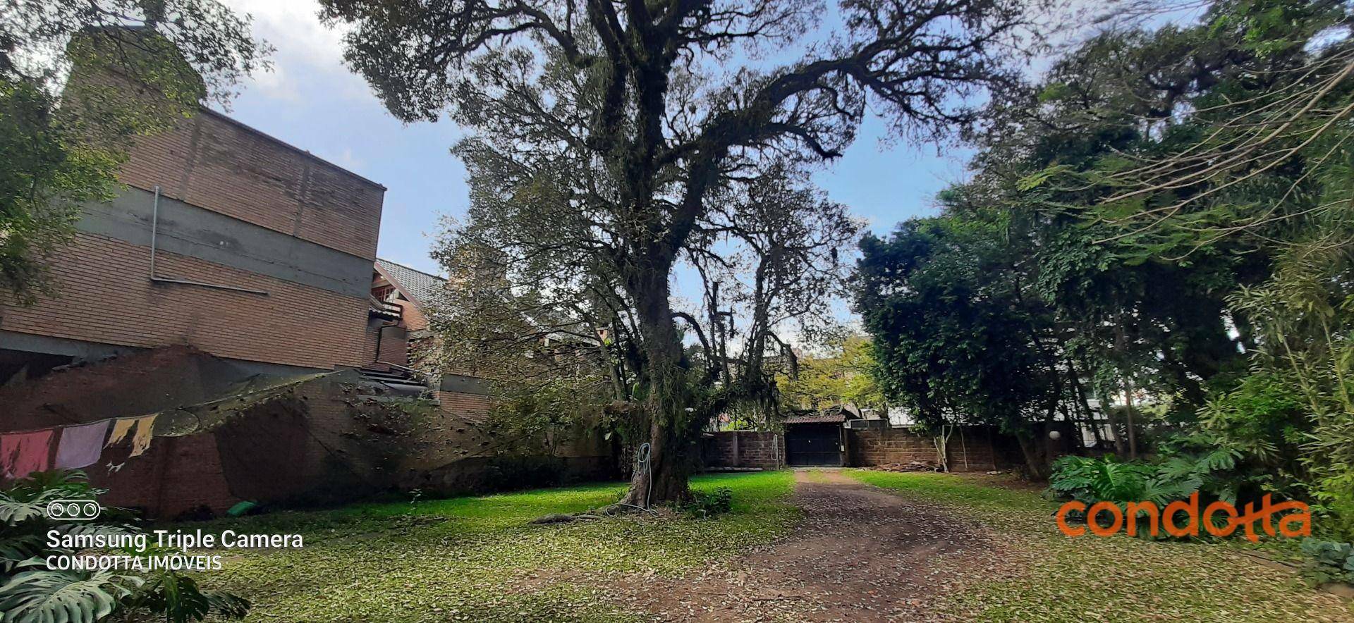 Casa para alugar com 4 quartos, 292m² - Foto 2