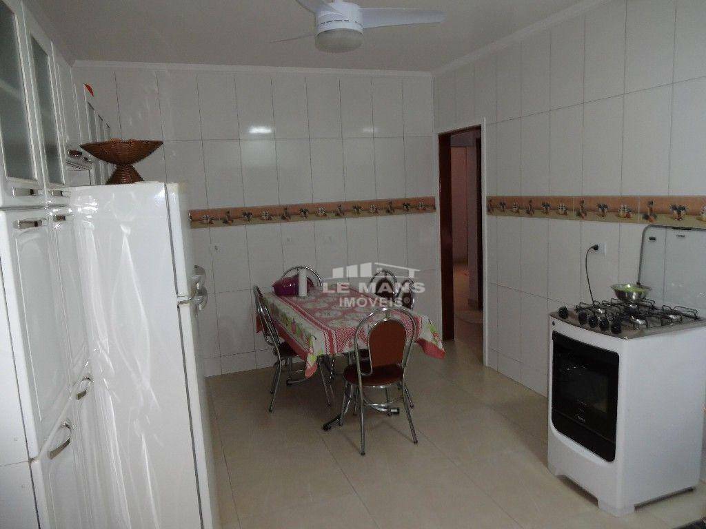 Casa à venda com 4 quartos, 190m² - Foto 21