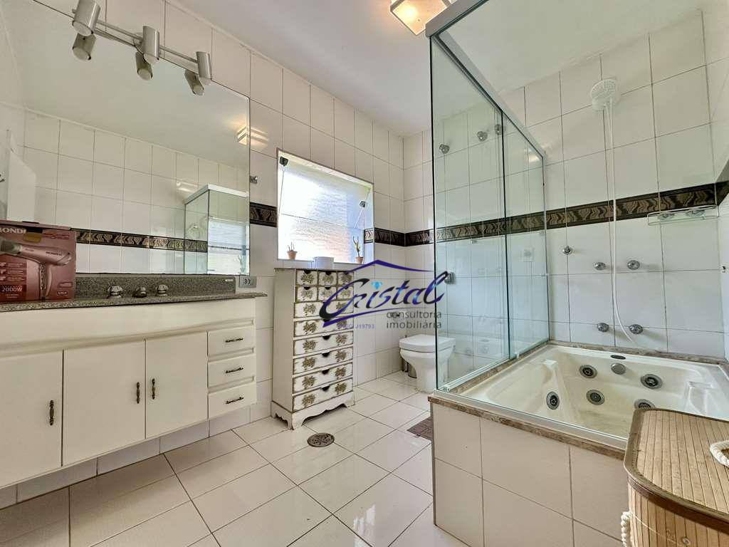 Casa de Condomínio à venda e aluguel com 5 quartos, 650m² - Foto 29
