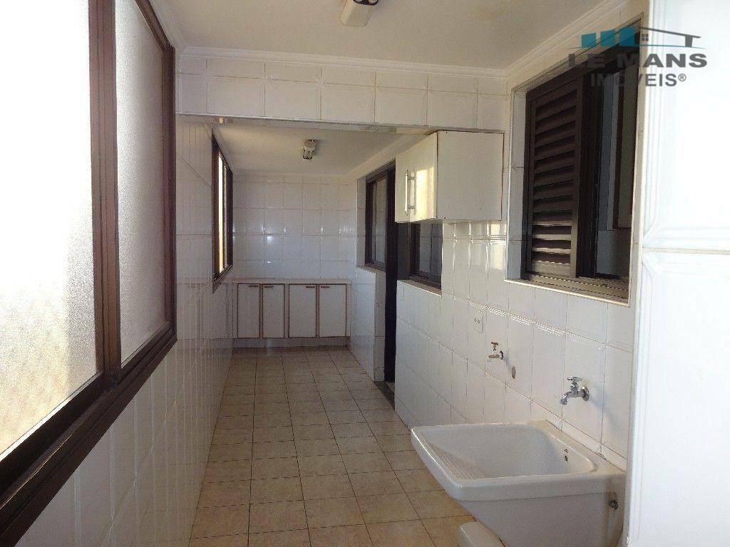 Apartamento à venda e aluguel com 3 quartos, 150m² - Foto 32