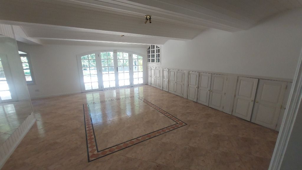 Casa de Condomínio para alugar com 4 quartos, 1200m² - Foto 5