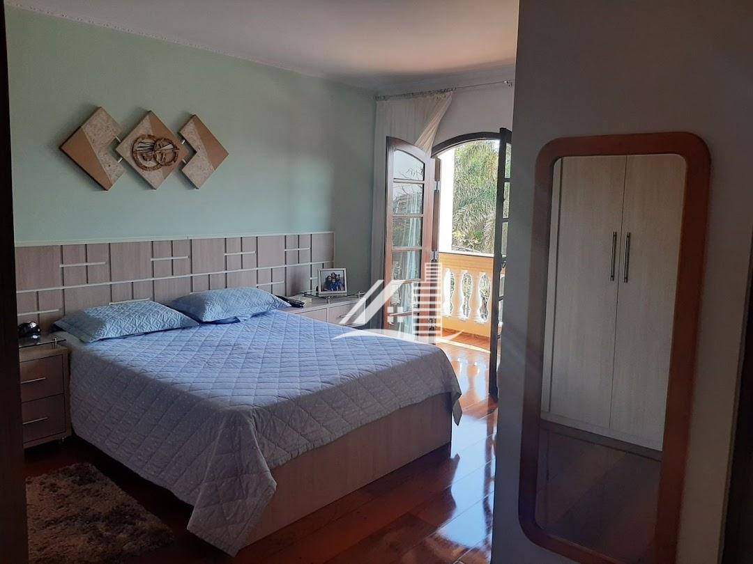 Sobrado à venda com 3 quartos, 206m² - Foto 7