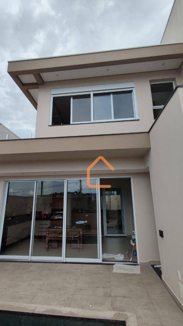 Casa à venda com 4 quartos, 234m² - Foto 2