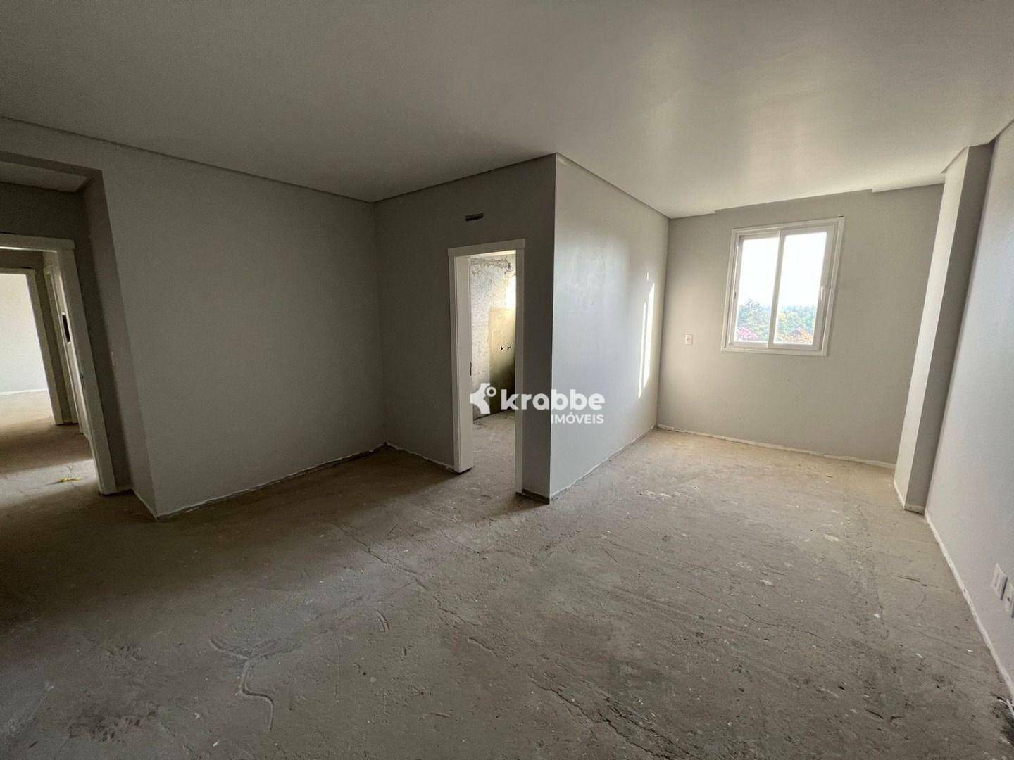 Apartamento à venda com 3 quartos, 235m² - Foto 4