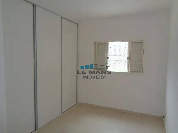 Casa à venda com 3 quartos, 120m² - Foto 11