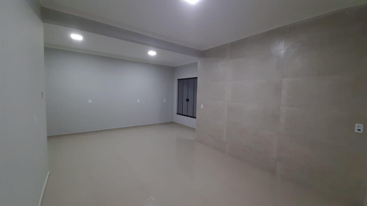 Casa à venda com 3 quartos, 140m² - Foto 2