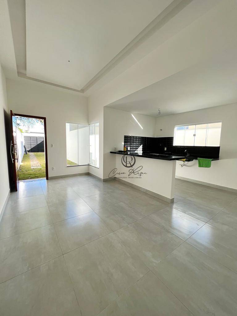 Casa à venda com 2 quartos, 72m² - Foto 12