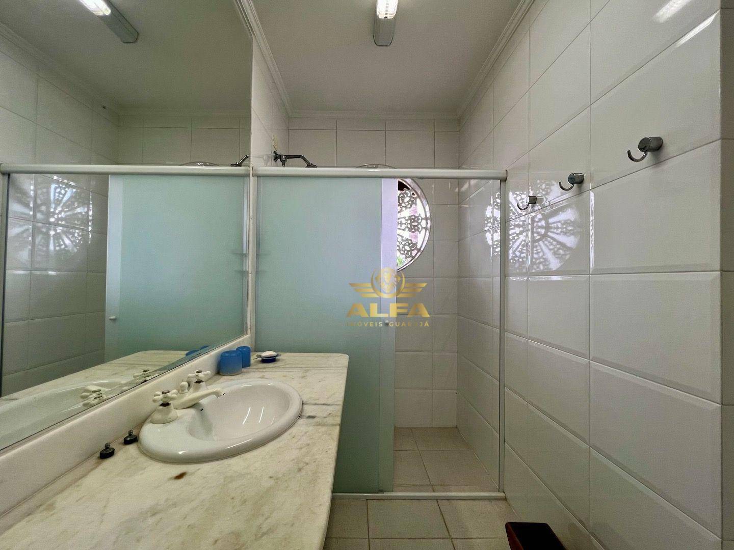 Casa de Condomínio à venda com 4 quartos, 400m² - Foto 28