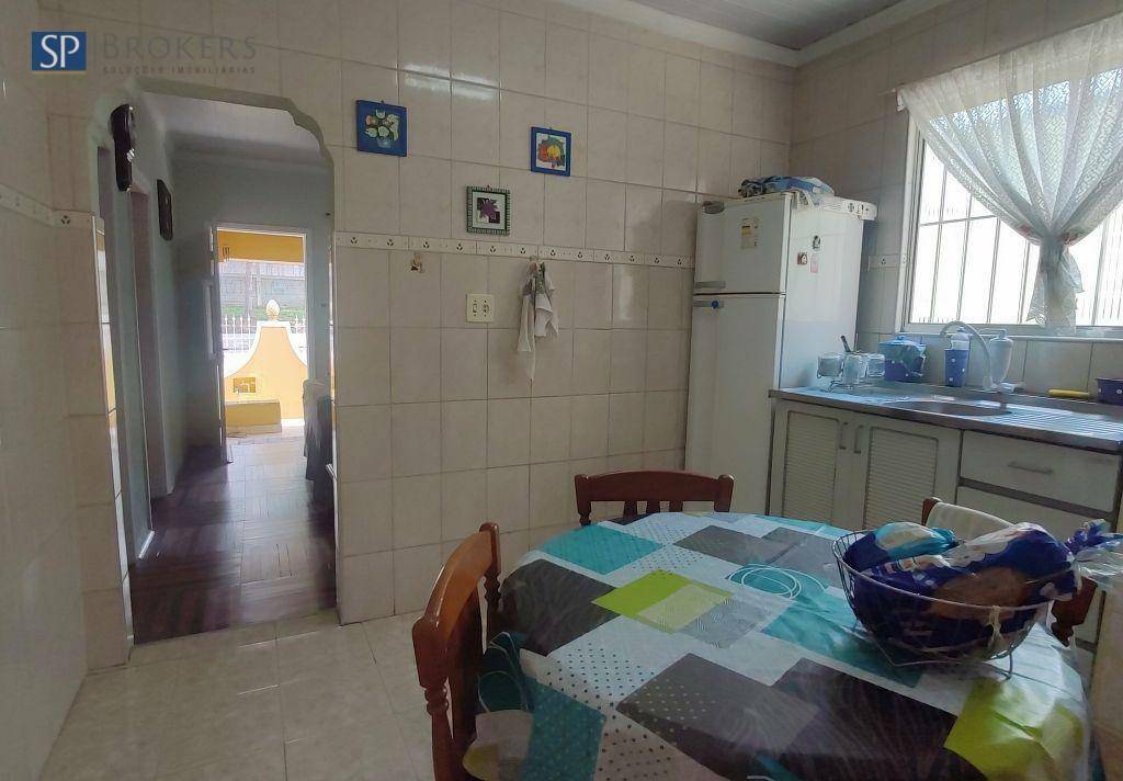 Casa à venda com 3 quartos, 90m² - Foto 9