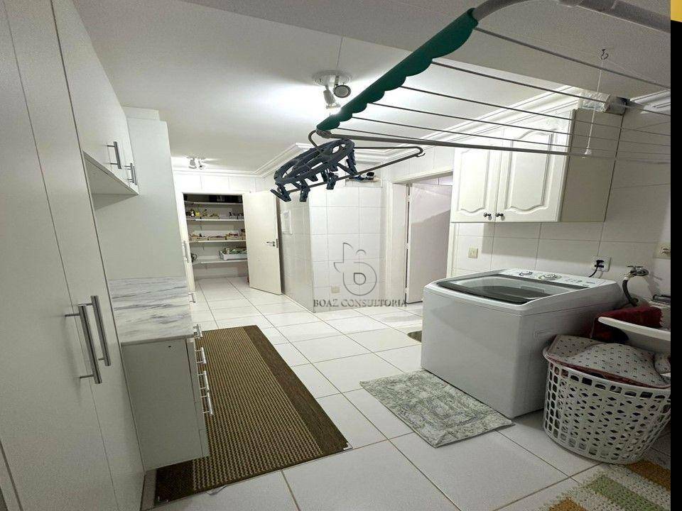 Apartamento à venda com 3 quartos, 140m² - Foto 10