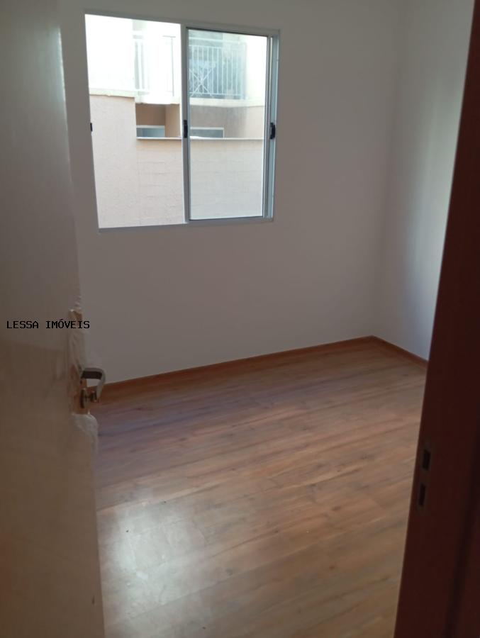 Apartamento para alugar com 2 quartos, 55m² - Foto 3