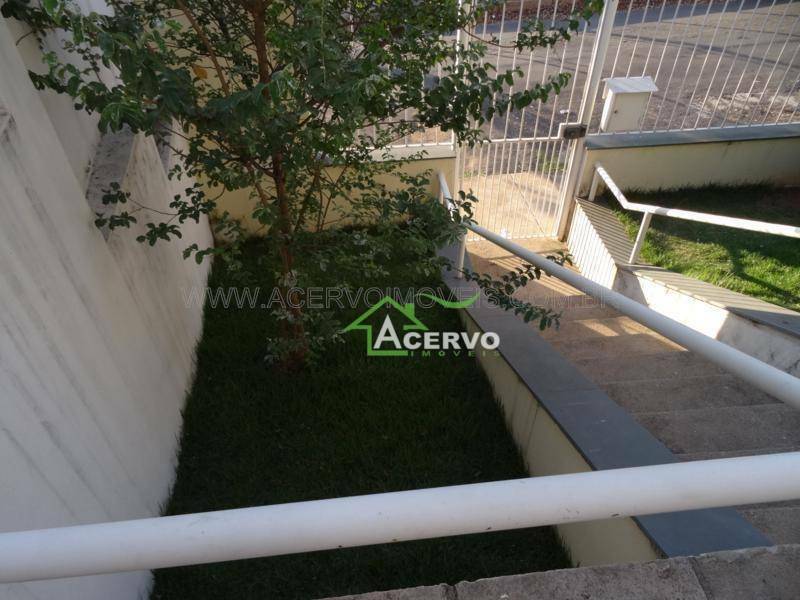 Casa à venda com 3 quartos, 108m² - Foto 13