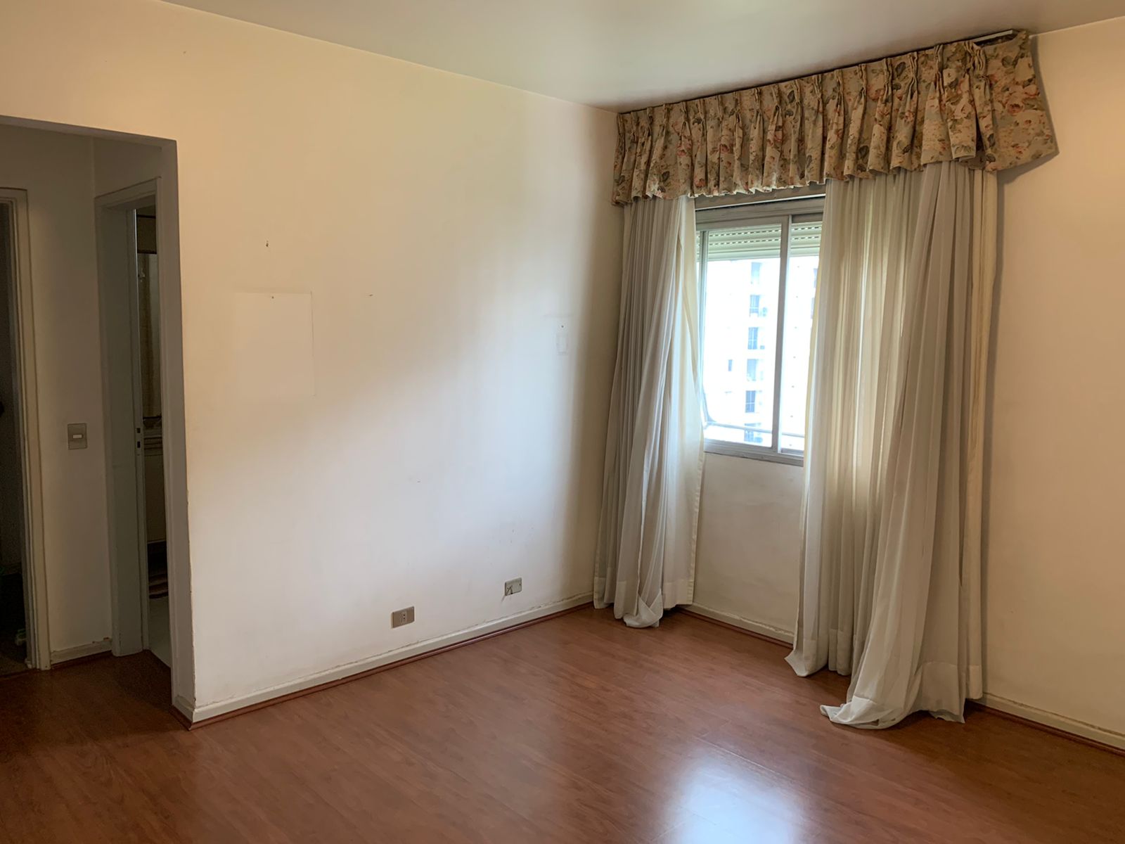 Apartamento à venda com 3 quartos, 185m² - Foto 6