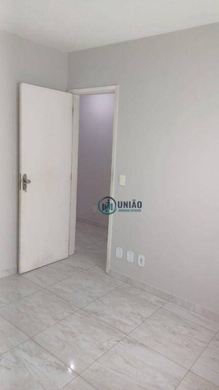 Casa à venda com 2 quartos, 66m² - Foto 16