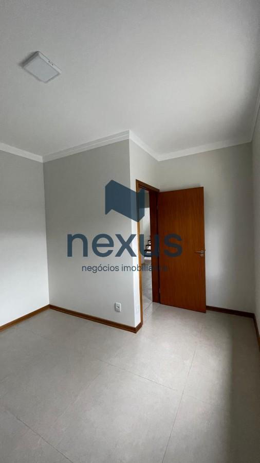 Casa à venda com 3 quartos, 250m² - Foto 8