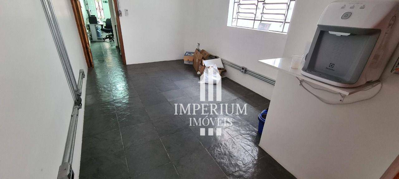 Sobrado à venda e aluguel com 5 quartos, 307m² - Foto 4