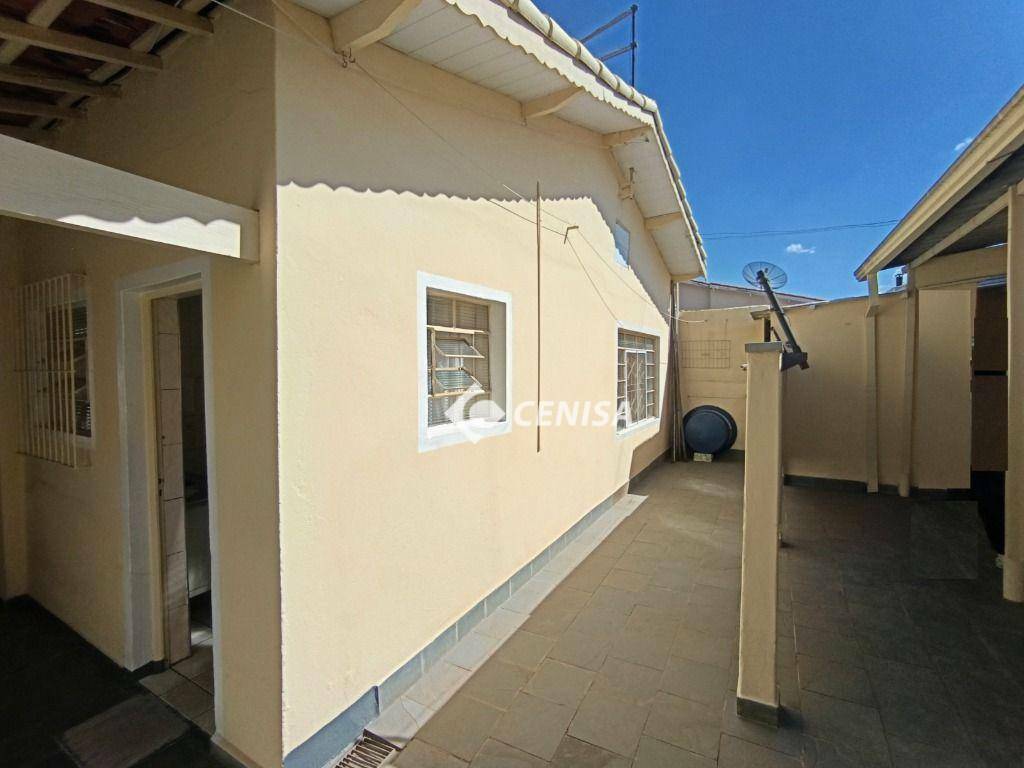 Casa à venda com 4 quartos, 220m² - Foto 4